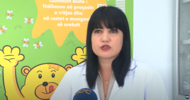 Nisja e shkollave rikthen virozat, mjekët këshillojnë vaksinimin kundër gripit