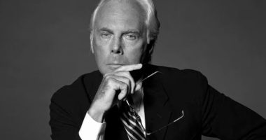 Ikona që veshi botën me elegancë/ Ceremoni private për lamtumirën e fundit të Giorgio Armanit