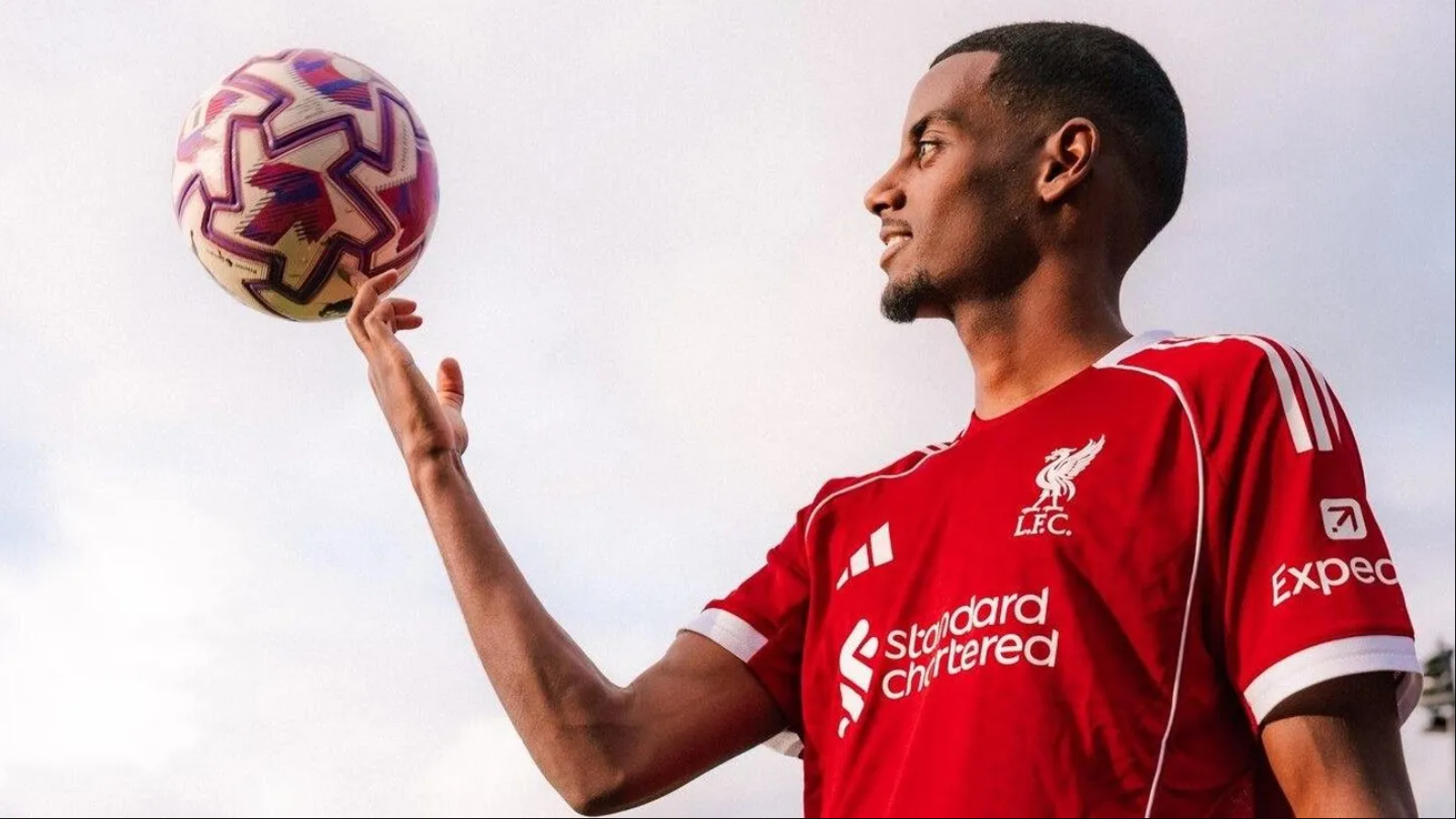 “Mbretëresha” e merkatos/ Premier League shpenzon më shumë se të gjitha ligat bashkë