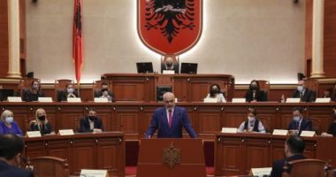 Programi ekonomik i qeverisë/ Shqipëria 2030, rritje pensionesh dhe pagash