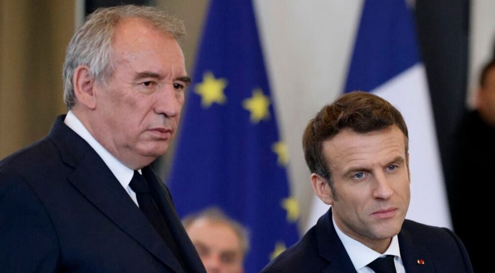 Franca drejt një krize të re politike/ Kryeministri përballet me votëbesim