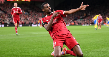 Fitojnë Liverpool dhe Chelsea/ Dy gjigandët e futbollit anglez kualifikohen në Kupën e Ligës