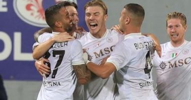 Napoli në “marshimin” e titullit/ Kampionët e Italisë bindin edhe në Firence, fitojnë 3-1