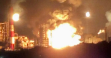 Ukraina sulmon një nga rafineritë më të mëdha të gjigantit rus të naftës