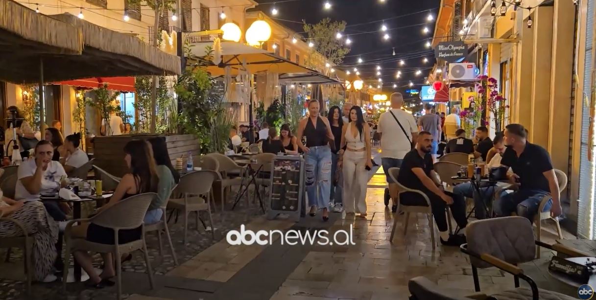 Shkodra, destinacion i çdo stine/ Turistët shijojnë historinë, mikpritjen dhe gatimet