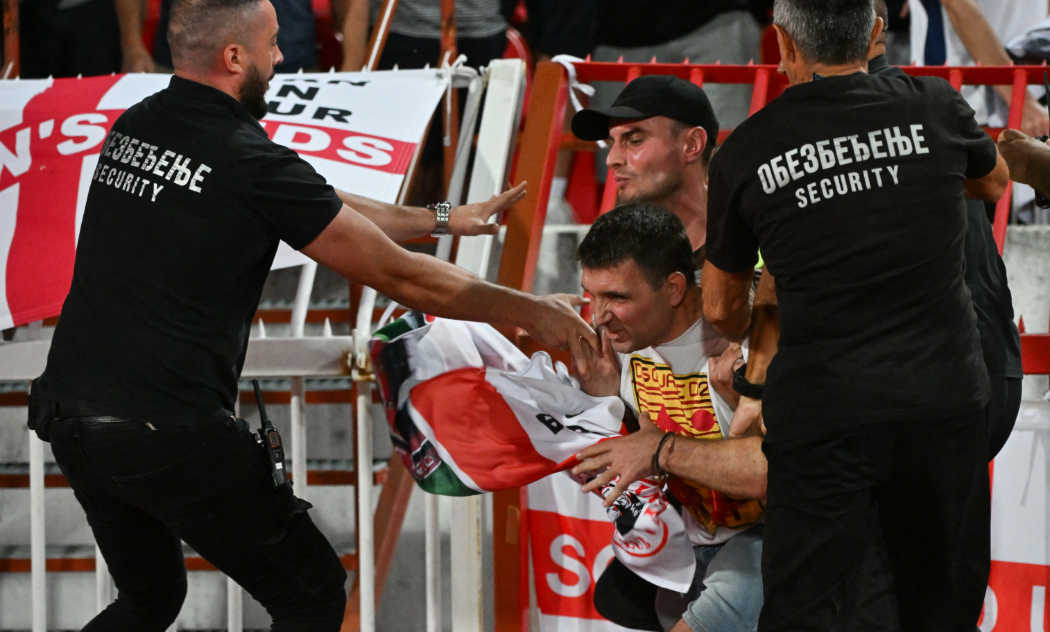 Serbët, “asist” për Shqipërinë/ “Finalja” e 11 tetorit në Beograd mund të luhet pa publik