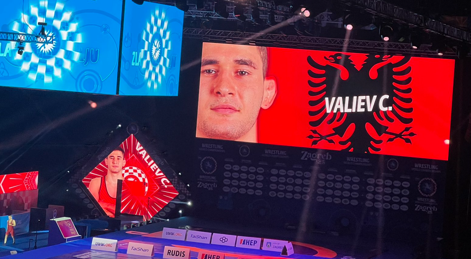 Valiev, nënkampion i Botës/ Mundesi kuqezi i jep Shqipërisë medaljen e argjendit