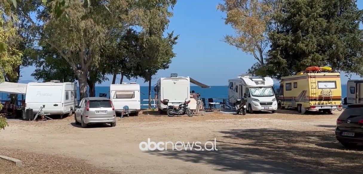 Vlora, destinacion i kamperëve/ Turistë nga e gjithë bota udhëtojnë drejt qytetit bregdetar