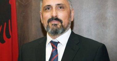 Asim Vokshi, anëtar i Kushtetueses/ Gjykata e Lartë zgjedh gjyqtarin që zëvendëson Holta Zaçajn