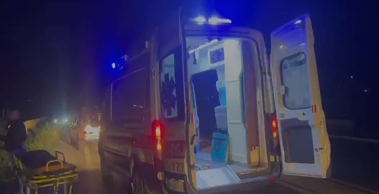 VIDEO/ Aksident i rëndë në Dukat Fushë, përplasen dy automjete, 4 të plagosur, 2 në gjendje të rëndë