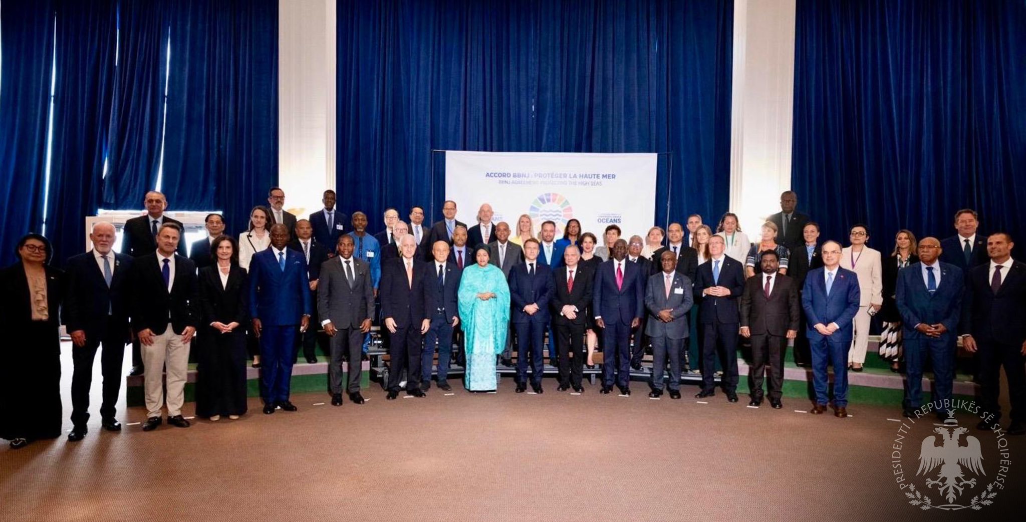 Begaj takohet me Presidentin Macron: Mik i mirë i Shqipërisë!