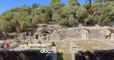 Amerikanët vizitojnë Butrintin/ Parku arkeologjik tërheq të huajt, njihen me dëshmi të lashtësisë