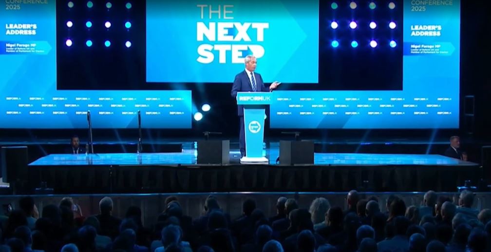 Farage pranon ftesën e Ramës/ Ekstremisti britanik: Do shkoj në Shqipëri, do kthej një avion me emigrantë