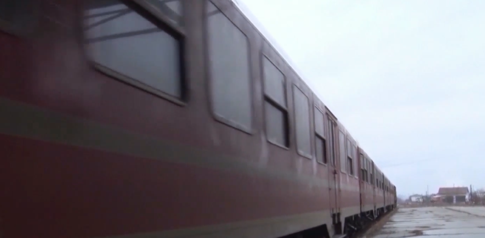 Elektrifikimi i hekurudhës Tiranë-Durrës/ BERZH hap tenderin, fton kompanitë e interesuara të marrin pjesë