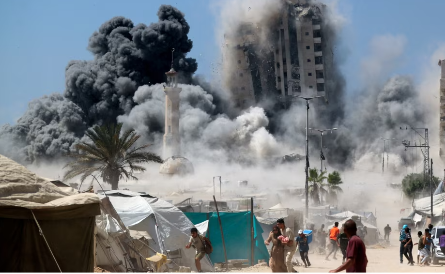 Izraeli: Mbi 250 mijë banorë janë larguar nga Gaza