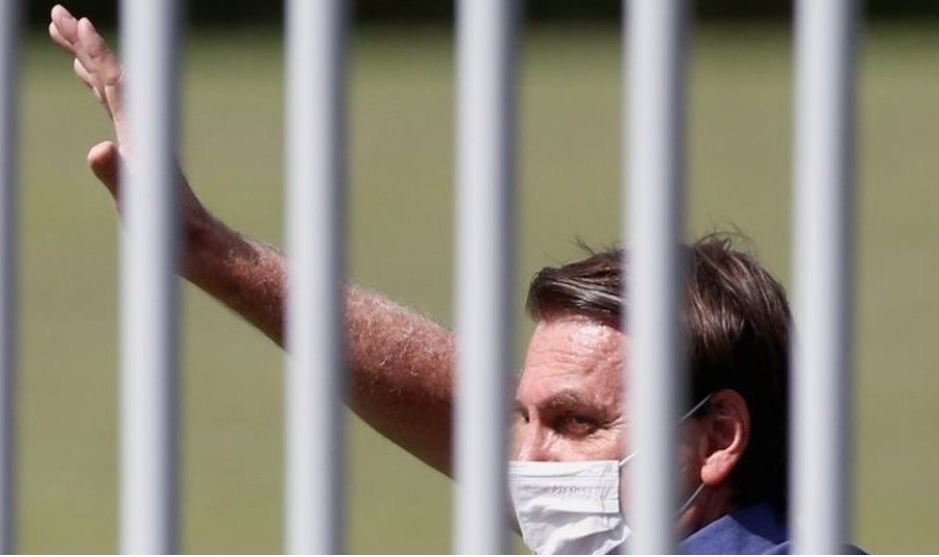 Dënohet me 27 vite burg ish-presidenti Bolsonaro