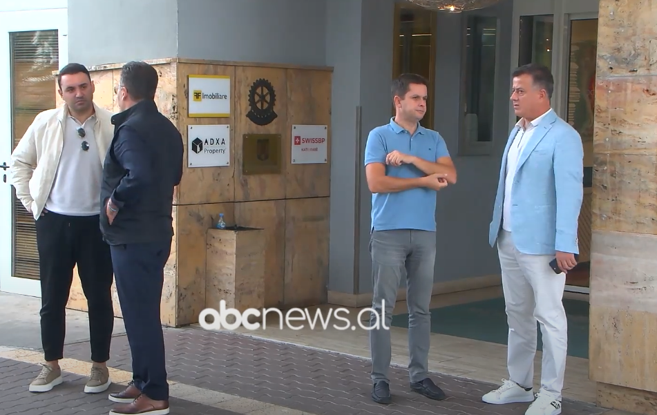 Tirana, PS nis fushatën, PD në kafe/ Opozita nis konsultimet për kandidatin për Bashkinë Tiranë