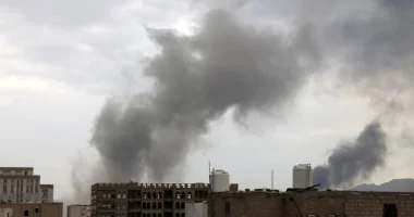 Sulmet izraelite ndaj Houthëv-e në Jemen, Netanyahu: Do të godasim këdo që na godet!