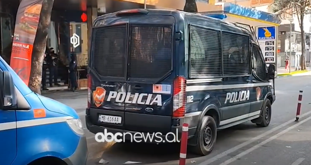 Hakmarrje për vrasjen e të vëllait/ Ekzekutimi i Klevis Lleshit u porosit nga Aurel Hoxha