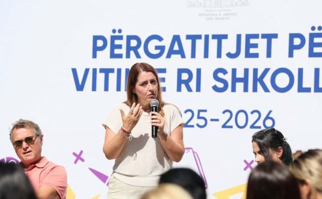 Viti i ri shkollor, Manastirliu: Protokolle të reja për sigurinë, më shumë oficerë dhe psikologë!