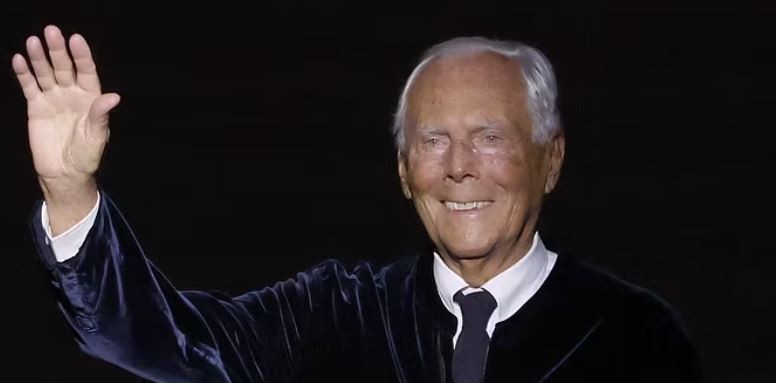 Stilisti ikonë i modës/ Giorgio Armani, ndërron jetë në moshën 91-vjeçare