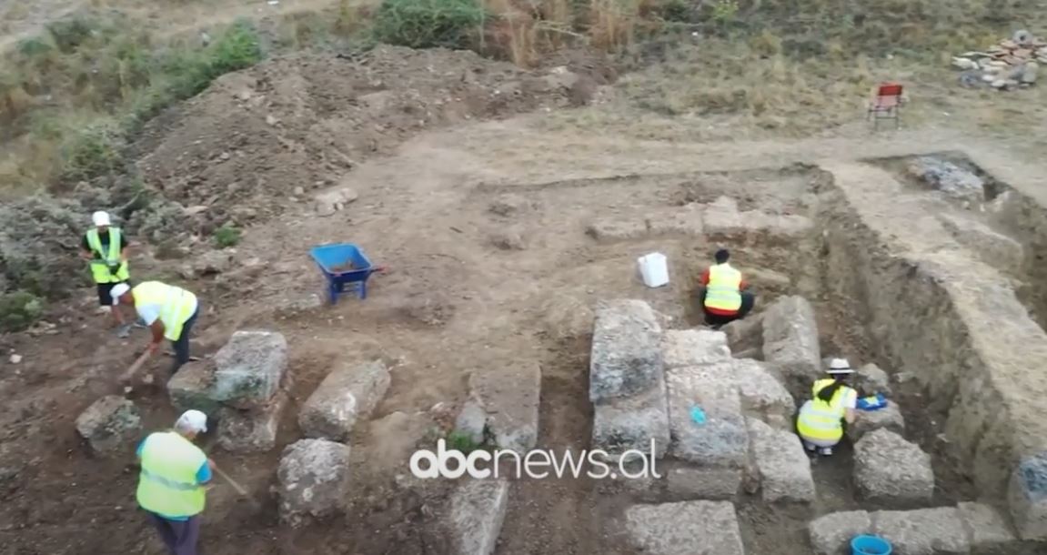 Sekretet e fshehura të Amantias/ Zbulohet për herë të parë muri rrethues i qytetit të poshtëm