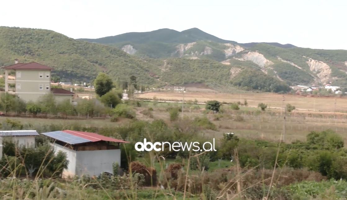 Meshkujt trashëgojnë pronat/ Raporti: Mbi 80 për qind e tokave në fshat u kalon djemve