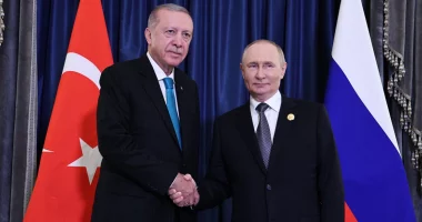 Takimi Putin-Erdogan në Kinë, presidenti rus vlerëson rolin e Ankarasë në negociatat me Ukrainën
