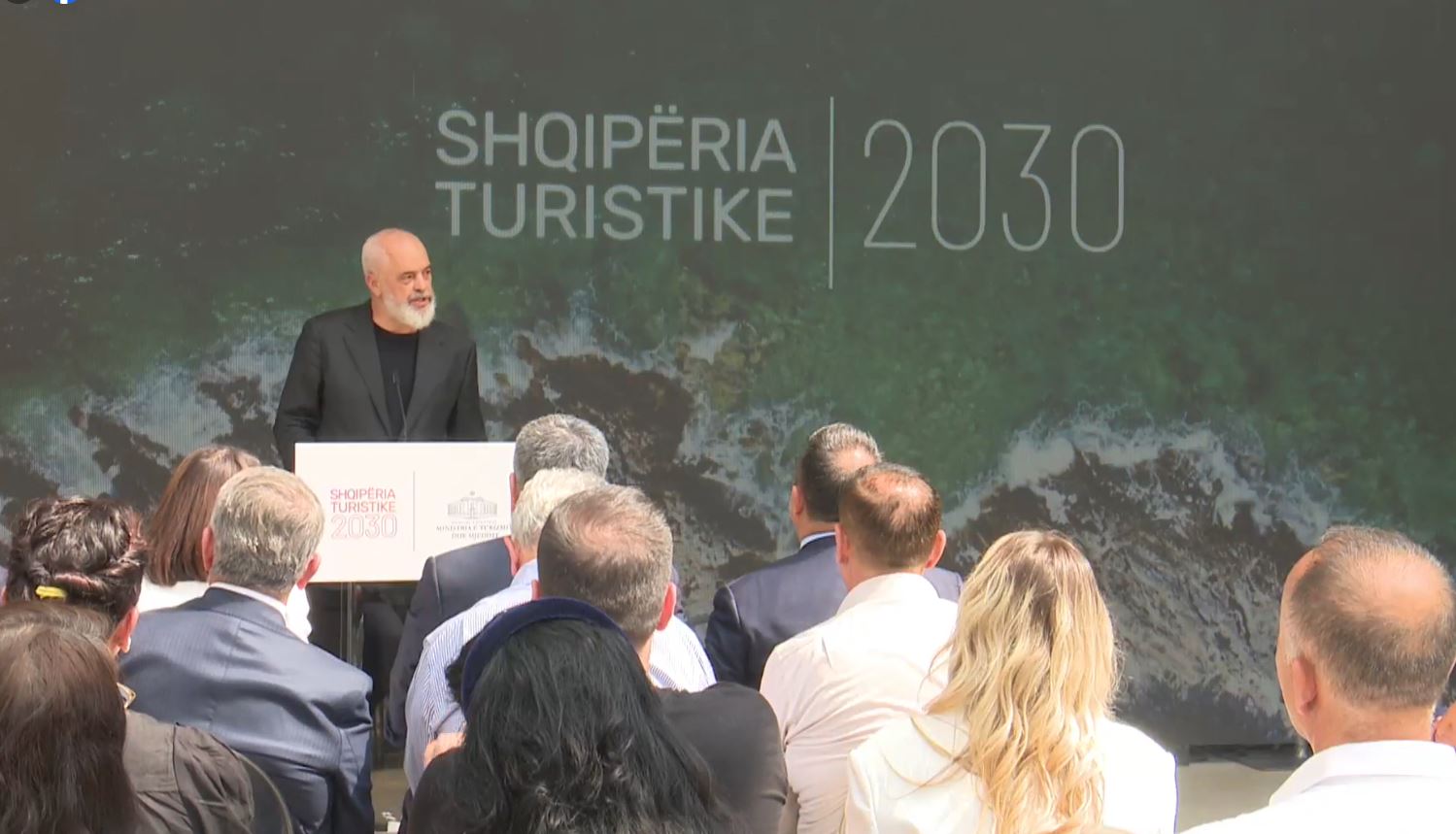 “’Shqipet’ ndotësit më të mëdhenj’, Rama: Turizmi, do e ndalojmë muzikën në lokalet e plazhit!