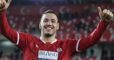 Manaj shënon dy gola/ Sulmuesi shqiptar protagonist në Ligën e Parë të Turqisë