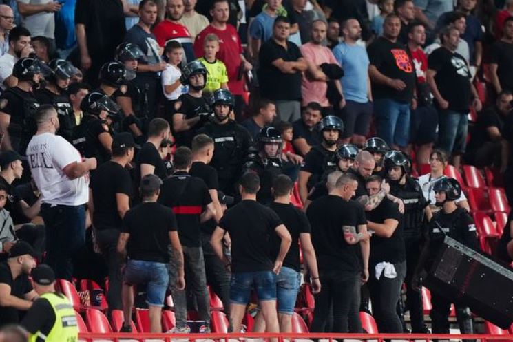 “Shqipëria nuk do luajë në Beograd”/ Federata Serbe kërkesë në UEFA: Të luajmë në Leskovac. FSHF jep dakordësinë