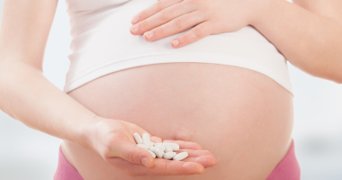 “Tylenol, rrezik për autizmin”/ Sekretari i shëndetësisë, Kenedy pritet të nxjerrë njoftimin për ilaçin