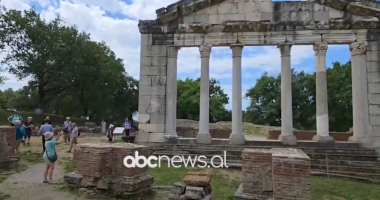 Apolonia, thesari i pazbuluar/ Fluks vizitorësh vendas dhe të huaj në parkun arkeologjik