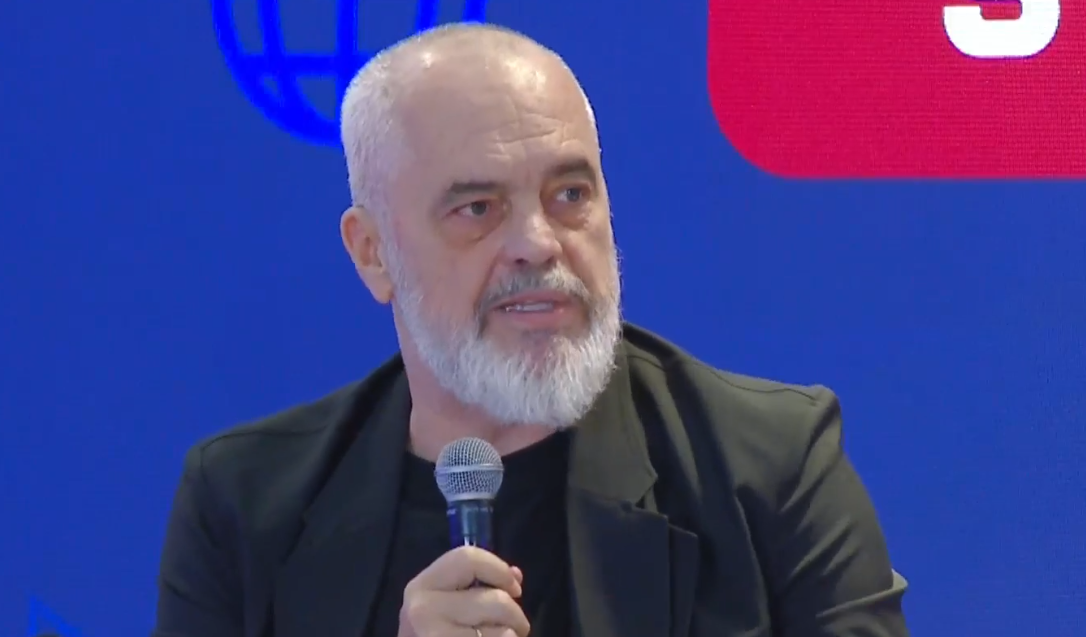 “Diellës mund t’i bëni pyetje”/ Rama: Mund ta kemi prezente fizikisht pranverën e ardhshme