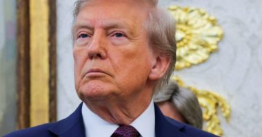 Letra sekrete e Trump/ E dyshuar dhuratë për Epstein, publikohet nga demokratët