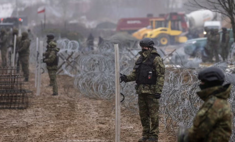 Rusia i bën thirrje Polonisë të rihapë kufirin me Bjellorusinë