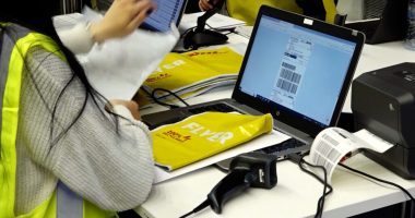 DHL kërkon paratë e “11 majit”/ Kërkesë në KQZ: Pagesa deri në fund të shtatorit, ose kamatë 3 përqind