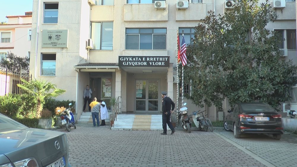 Vrasja e gjyqtarit Kalaja, Gjykatat e Shkallës së Parë Vlorë, Fier e Sarandë pezullojnë proceset gjyqësore