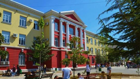 Nis viti i ri akademik, mbi 20 mijë studentë ulen për herë të parë në auditore