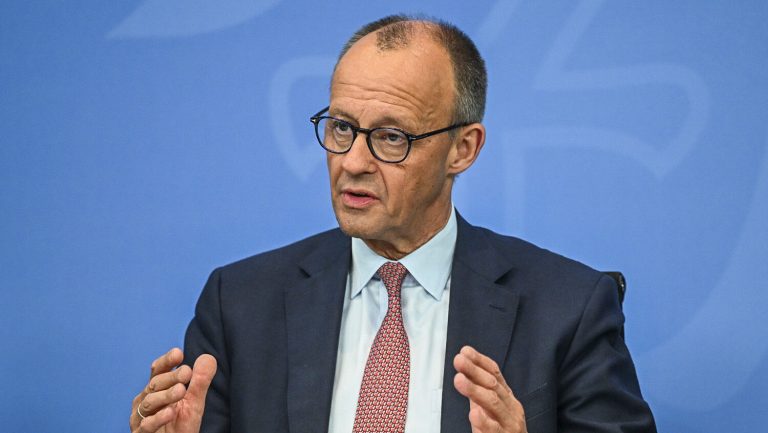 Merz: Sirianët nuk kanë më arsye për azil në Gjermani