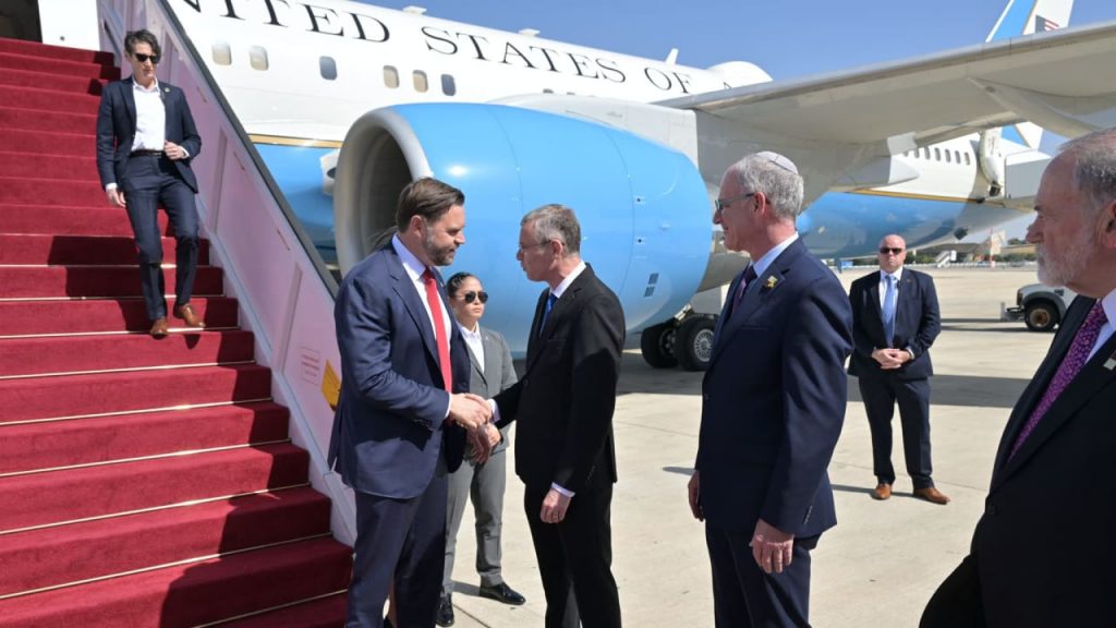 Trump presion mbi Izraelin/ Vance në Tel Aviv: Zbato marrëveshjen e armëpushimit