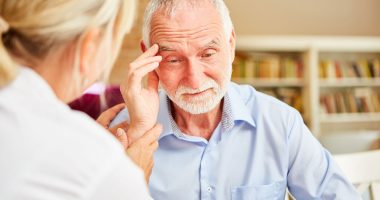 Firma farmaceutike merr miratimin në SHBA për testin inovativ të Alzheimer