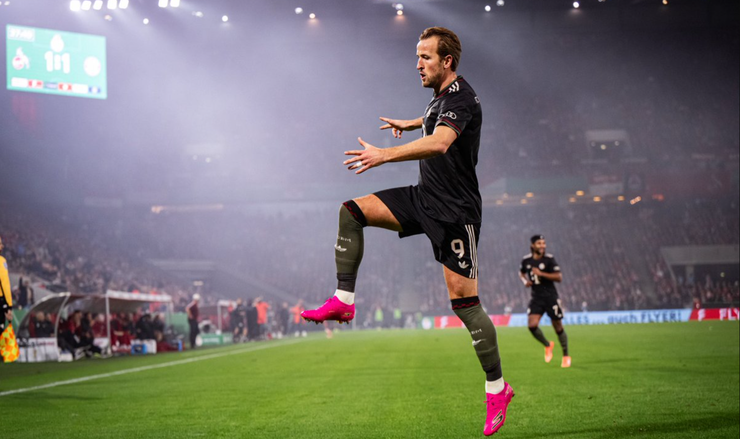 Bayern shkruan historinë/ Bavarezët kalojnë Milan e vitit 92’, 14 fitore radhazi në këtë sezon