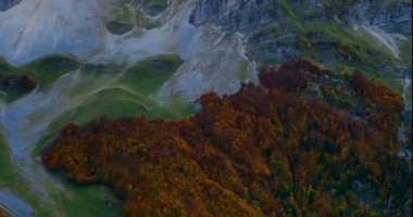 Kryeministri Rama ndan videon: Pamje vjeshte nga Mali i Nëmërçkës, në zemër të jugut të Shqipërisë