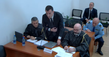 Seanca në Kushtetuese/ ‘Rrëzohet’ Presidenti: Kërkesa do trajtohet në themelin e çështjes