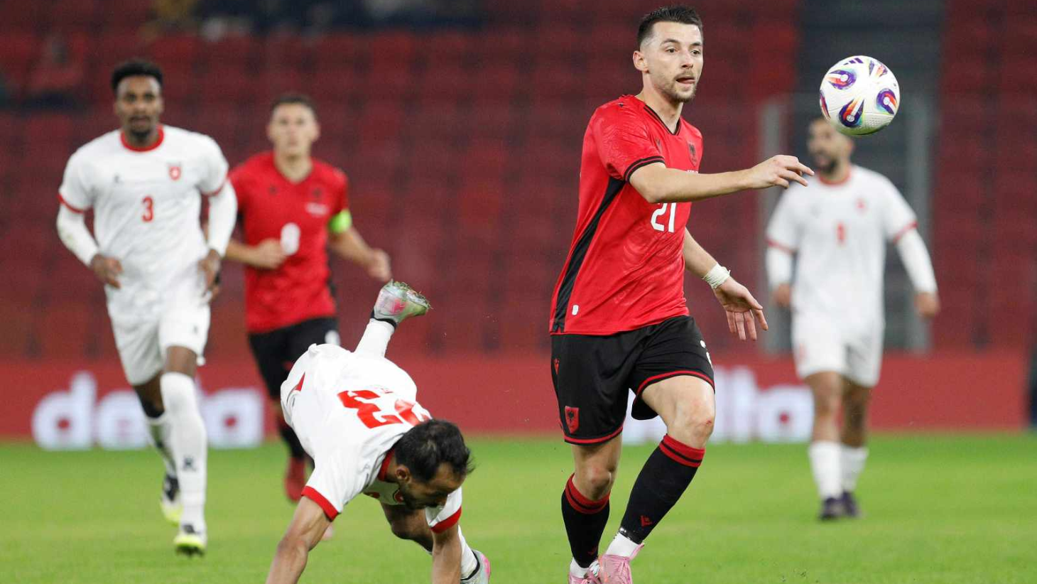 Spektakli me emrin Arbër Hoxha/ Lojtari i Kombëtares konfirmoi ndaj Jordanisë formën e madhe