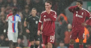 Liverpool thellon krizën/ Humbja e pestë radhazi, kampionët anglezë eliminohen nga Kupa