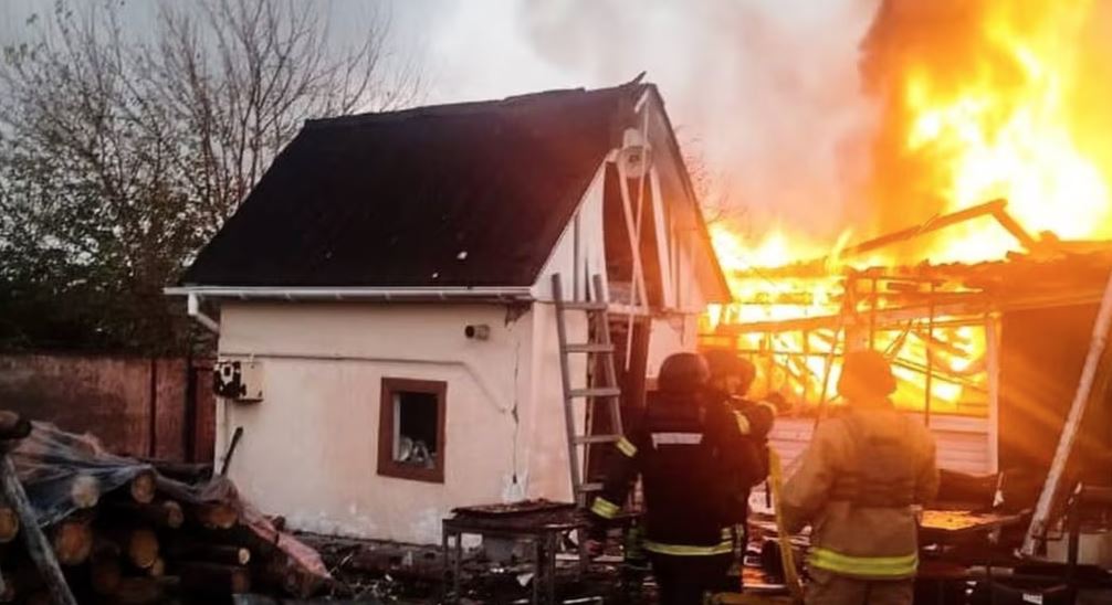 Të paktën gjashtë të vrarë, përfshirë fëmijë, në sulmet ruse në Ukrainë