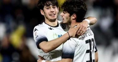 Duel binjakësh kuqezinj në Itali/ Mbiemri Shpendi “pushton” Serinë B, vëllezërit flasin me gola