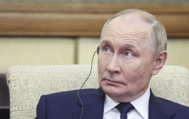 Polonia kërcënon se do arrestojë Putinin, nëse fluturon nëpër hapësirën e saj ajrore drejt Hungarisë